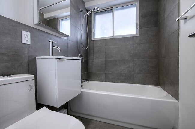 Photo - 3455 Rue Aylmer Unit 1010