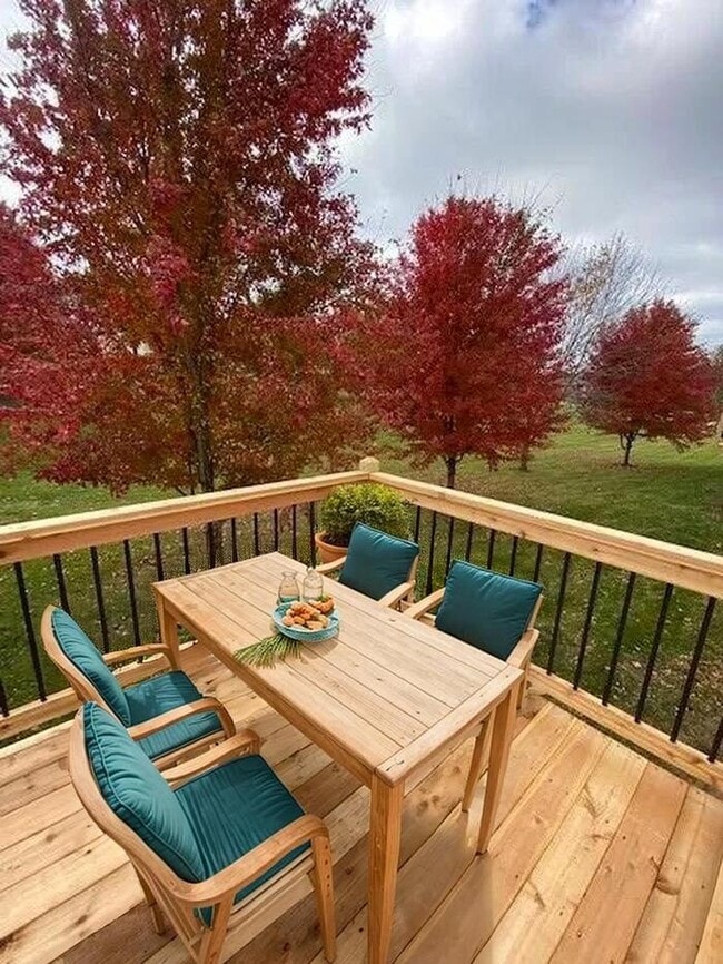 Photo - 3 bedroom Duplex with unique floor plan fo...