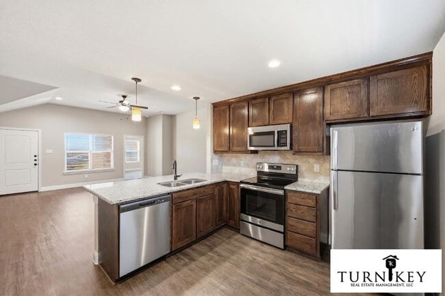 Building Photo - 1325-1329 White Sand Dr. Unit 1325