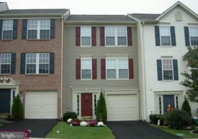 Photo - 302 Joshua Ct