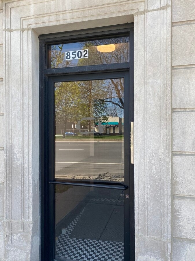 Photo - 8502 S Stony Island Ave Unidad 2A