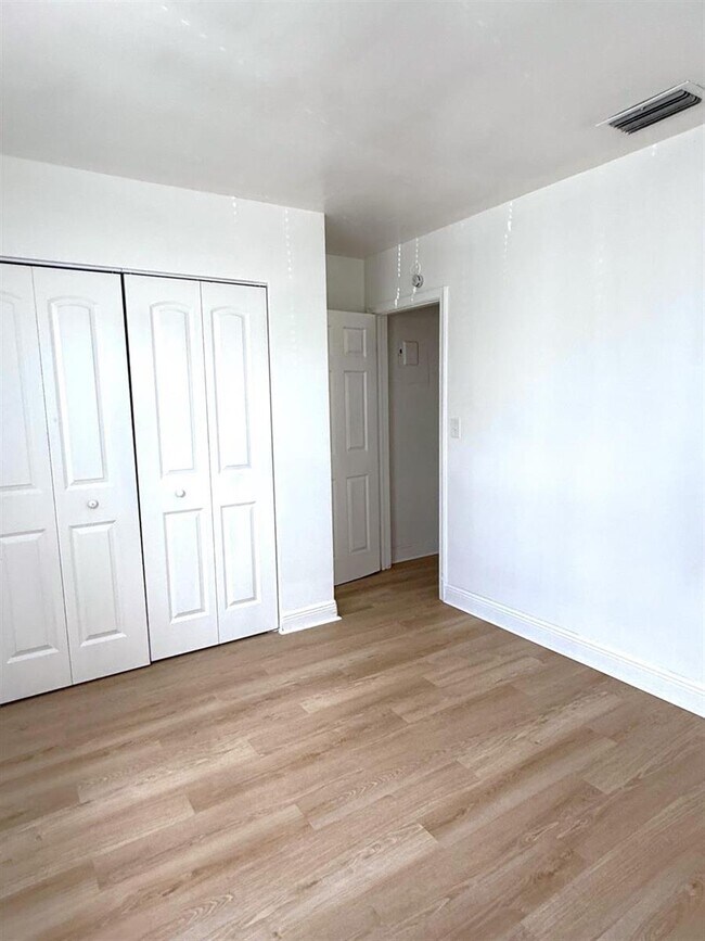 Photo - 4130 NW 31st Ter Unidad 1