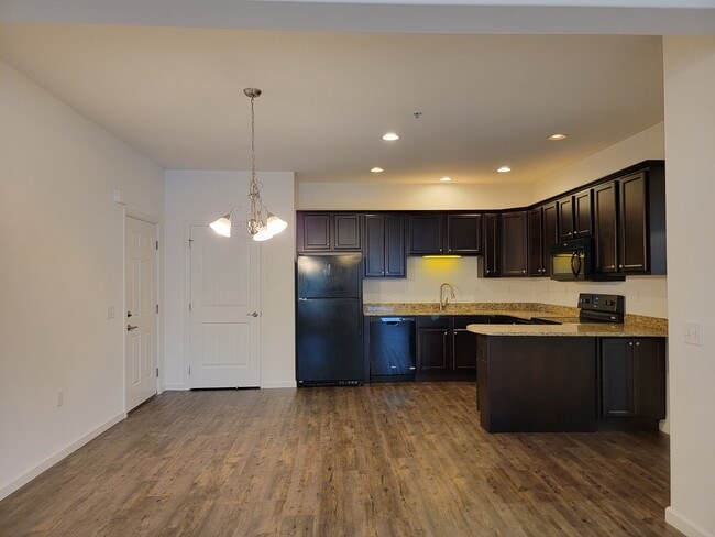 Photo - 619 Thornberry Ln Unit 111