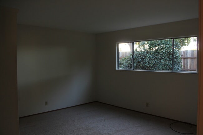 Photo - 4766 Shelborne Park Ct