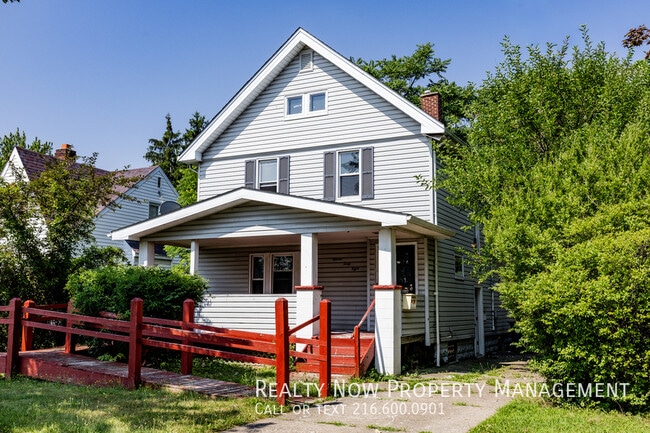Building Photo - 1148 E 176th St