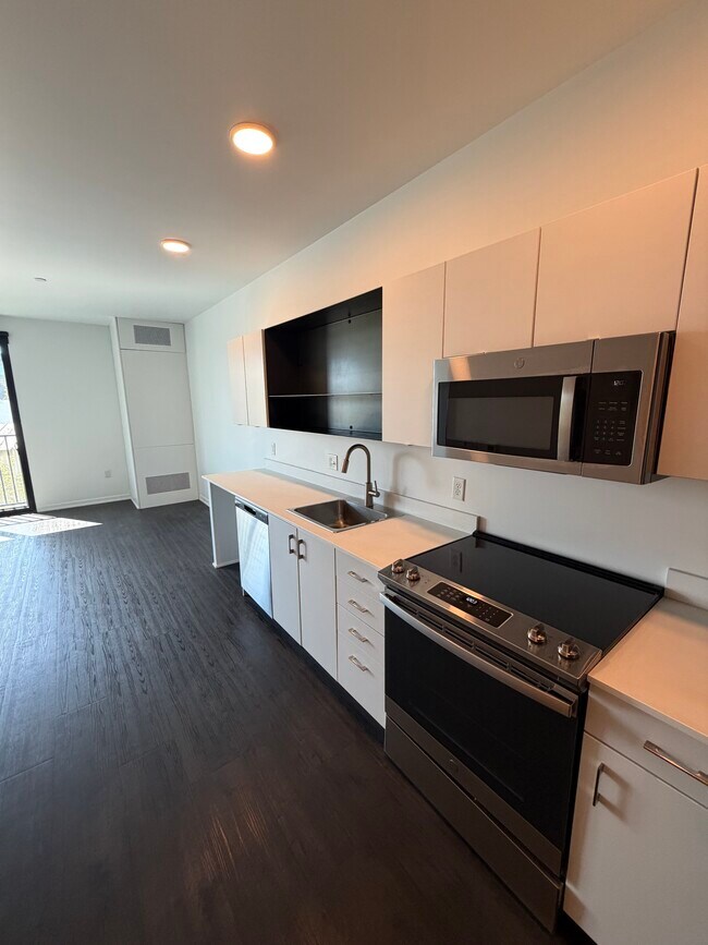 329 5th St