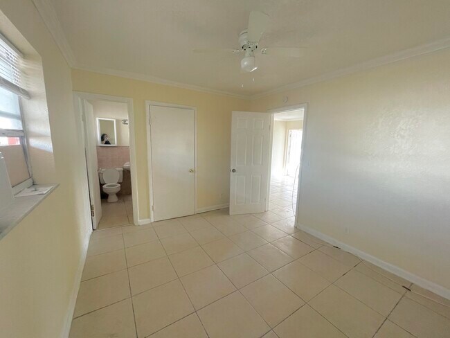 Photo - 531 C St Unit 3