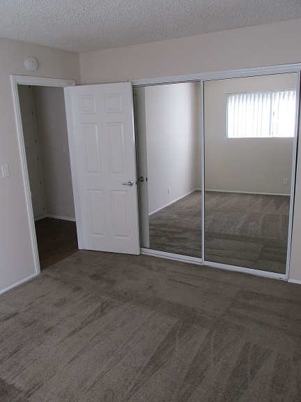 Photo - Country Club Apartments