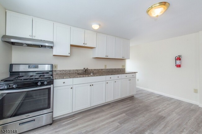 Photo - 84 Mill St Unit b