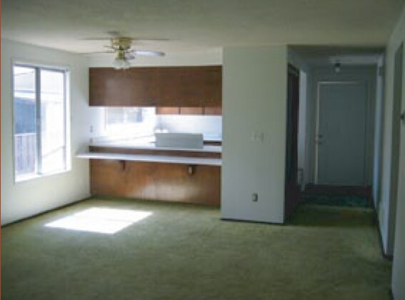 Interior View 1 - 406-416 NE 157th Ave