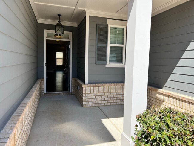 Photo - 4051 Links Blvd