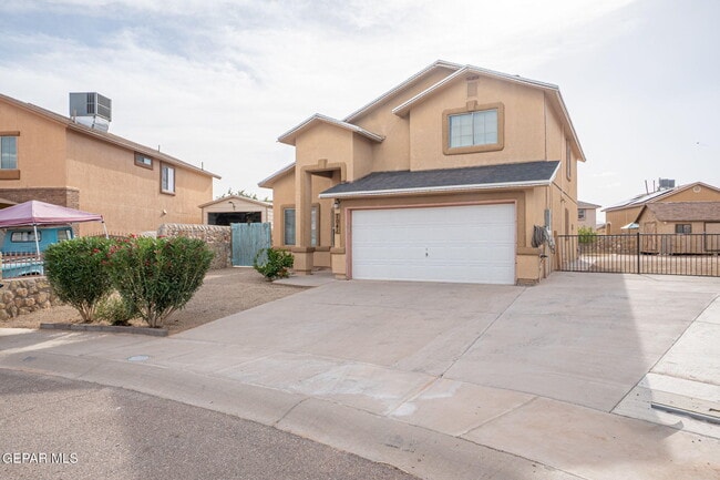 Building Photo - 7041 Falling Leaf Cir