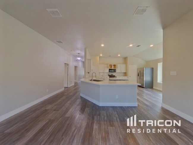 Photo - 1025 N Churchill Dr