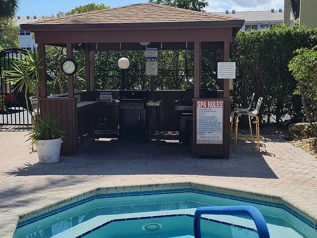 Photo - 5321 NE 24th Ter Unit 205