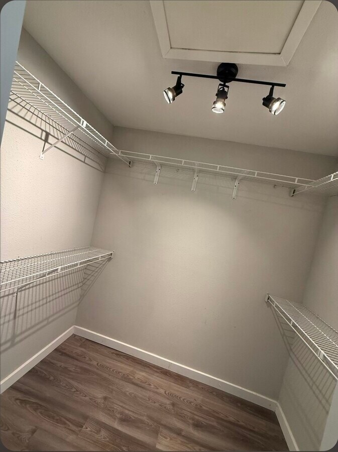 Photo - 4444 Victory Dr Unit 1106