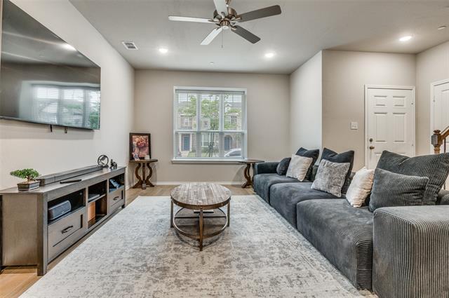 Photo - 3013 Willow Wood Ct