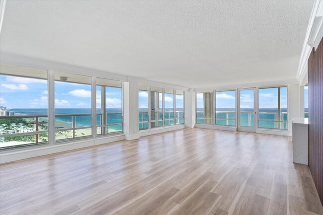 Photo - 2100 S Ocean Ln Unidad # 2412