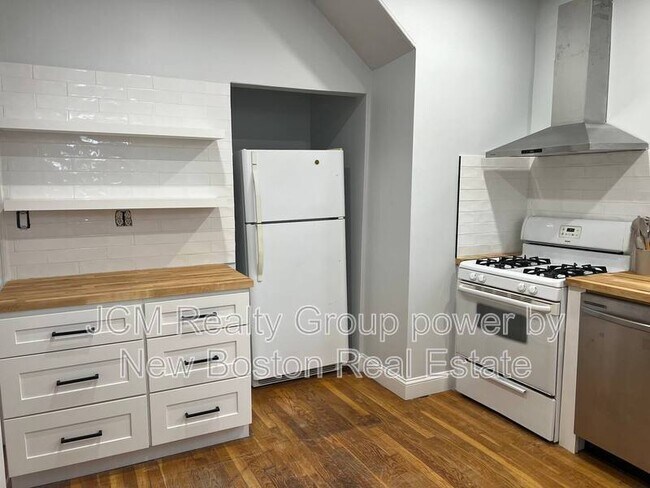 Photo - 10 Union Ave Unit 1 / 1st Floor