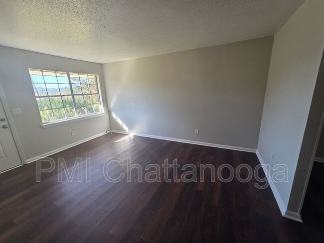 Photo - 583 Bandy Ln