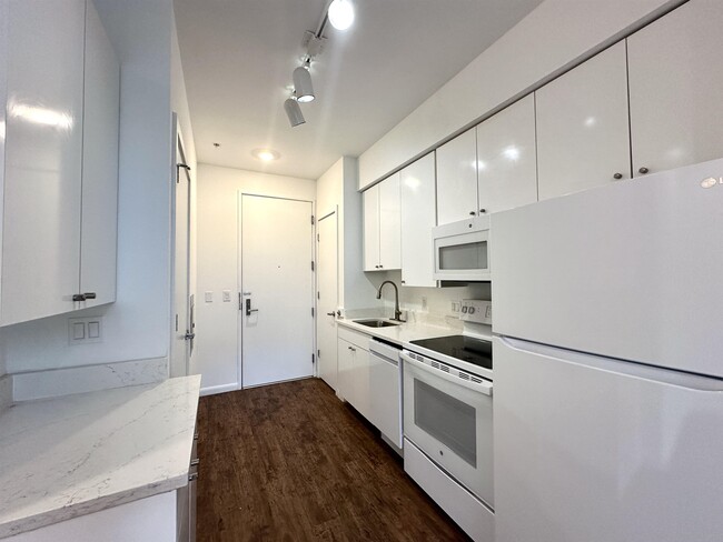 Photo - 253 Academy St Unidad 203 Rental