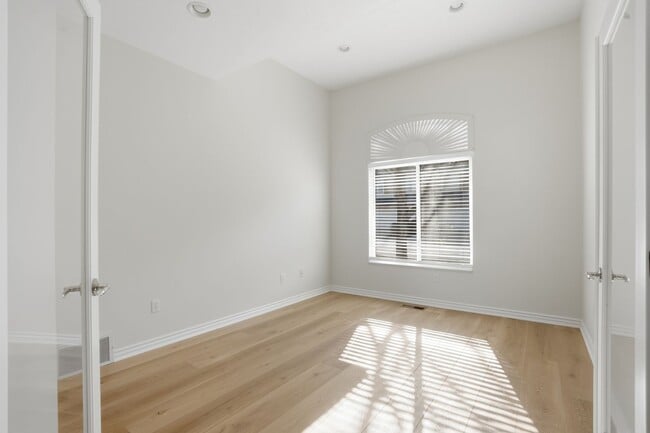 Photo - 3 Bedroom Draper Home