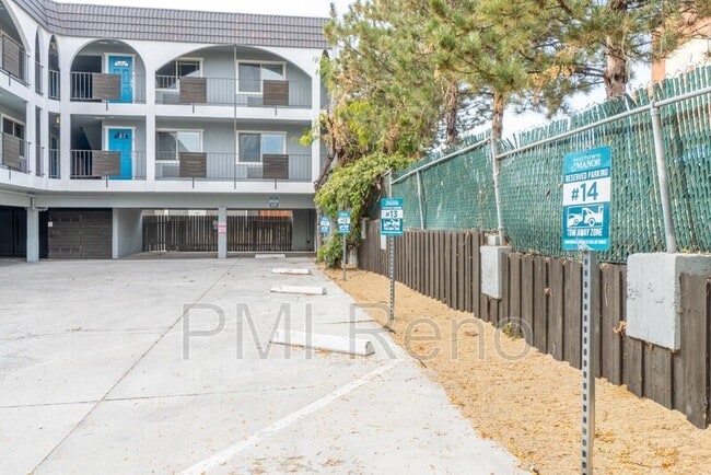 Photo - 645 S Virginia St Unit 6