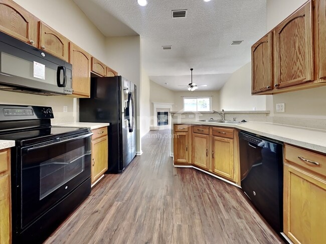 Photo - 8227 Stelling Dr