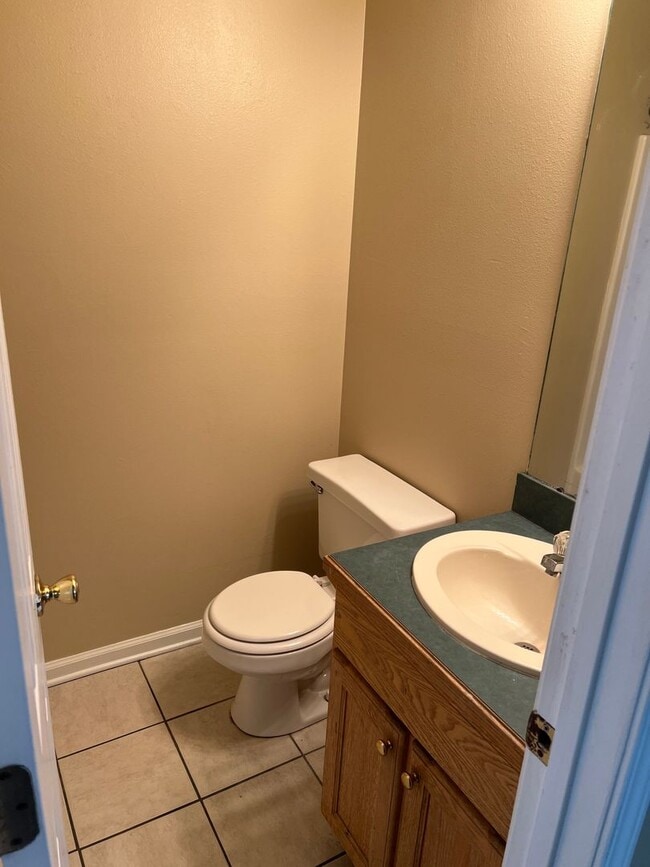 Building Photo - 504 Idlewild Dr Unit Apt B