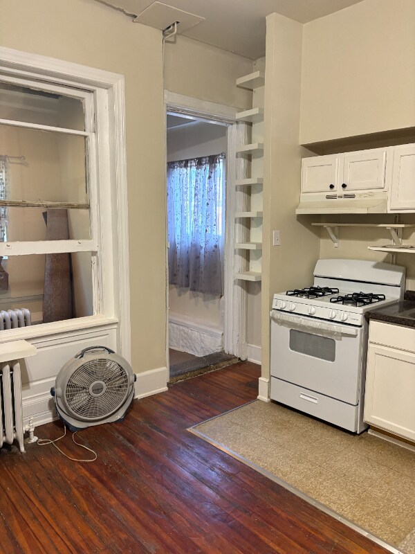 Photo - 4716 Cedar Ave Unit 1st Floor Front