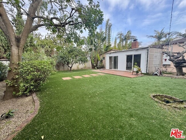 Photo - 4085 Michael Ave