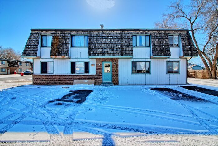 Spacious 2BR in Clifton 4-Plex - Private Parking included - Spacious 2BR in Clifton 4-Plex - Private Parking included