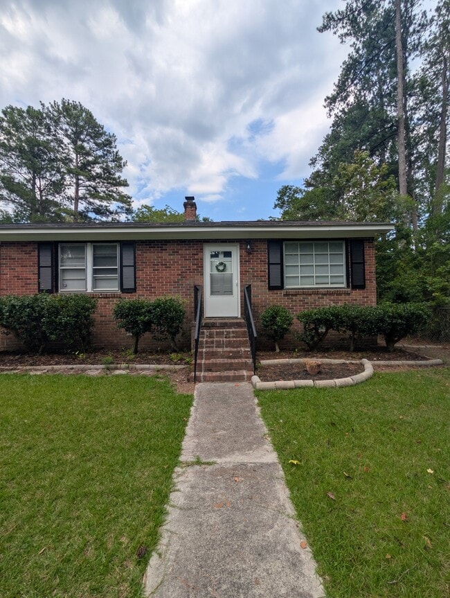1013 Pinelane Rd