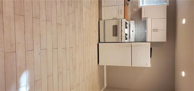 Photo - 1129 West Ave