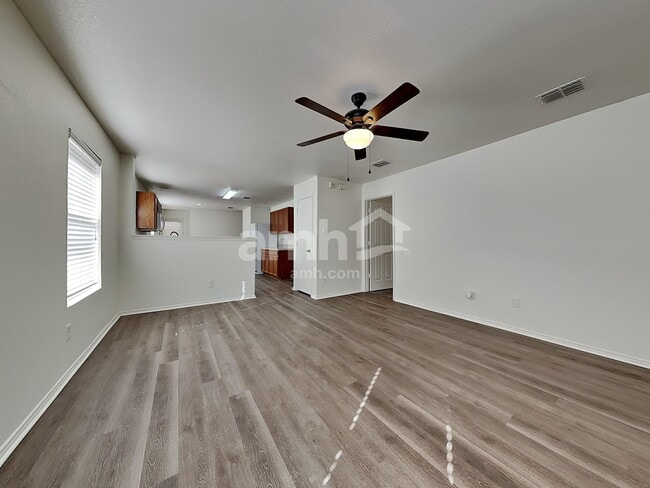 Photo - 1995 Kickapoo Trl