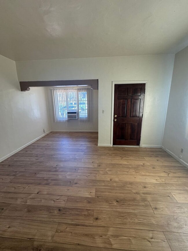 Photo - 120 N Wilbur Unidad 120 N. Wilbur