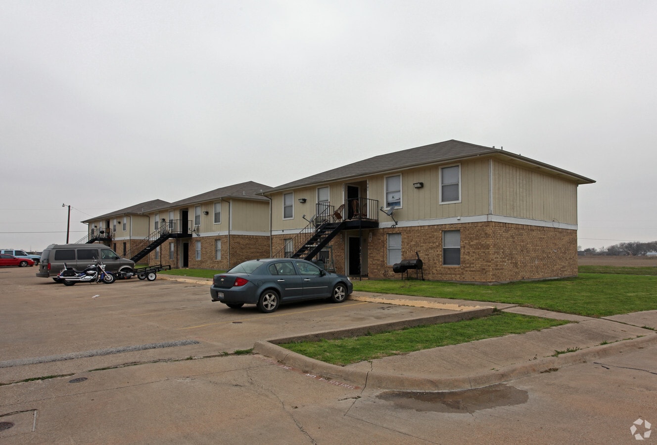 Bear Creek Apartments - Bear Creek Apartments