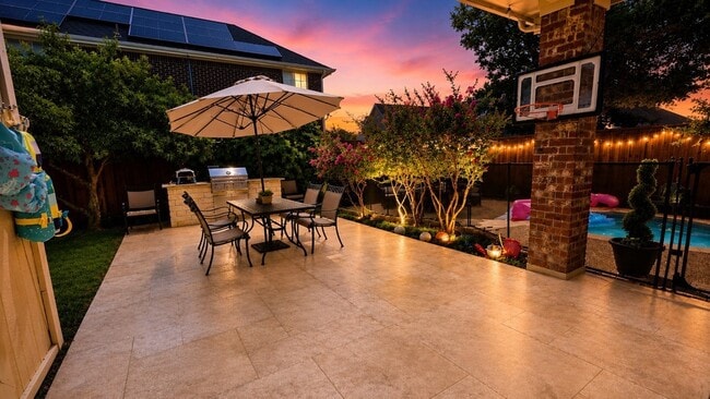 Photo - 2416 McCarran Dr