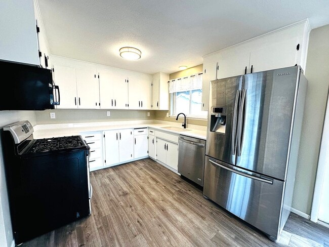 Photo - 3601 N Bristol St