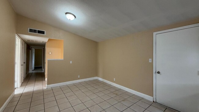Photo - 136 Pico Ave