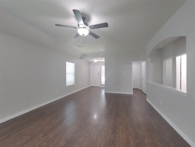 Photo - 2331 Gianna Way