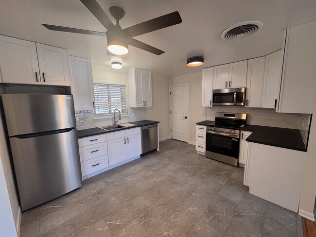 Photo - 417 S Owens St