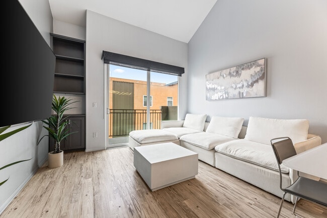 Photo - 4060 Glencoe Ave Unit 303