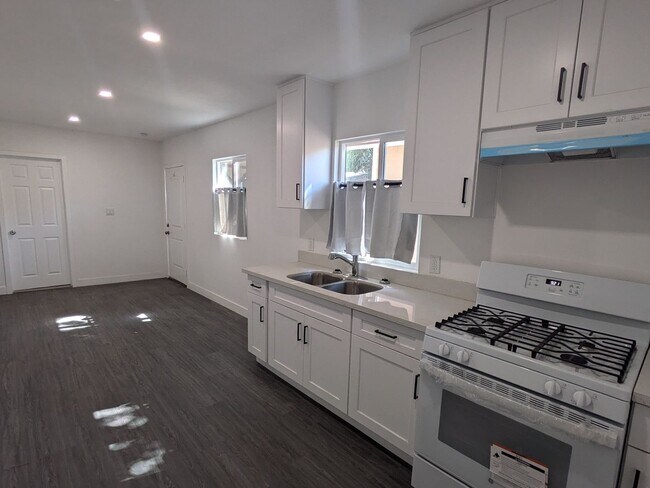 Photo - Wonderful 3-bedroom: $500 MOVE IN BONUS!!!!