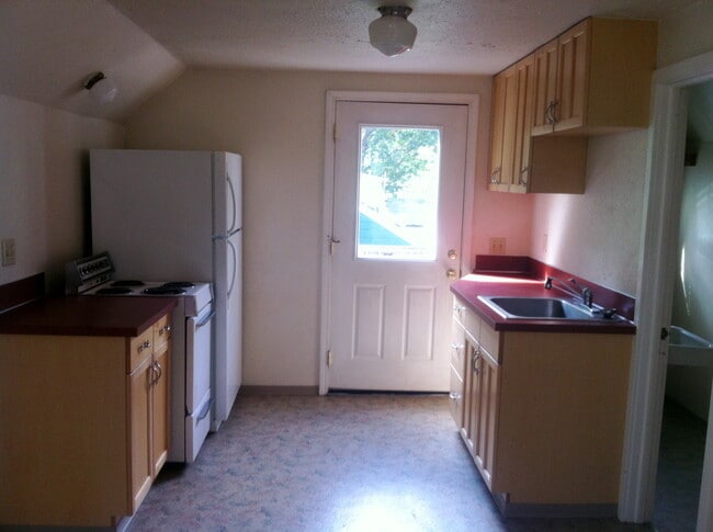 Building Photo - tubrad01 Unit 2410 Rental