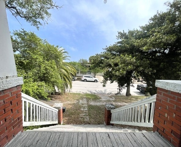 Photo - 610 Church St