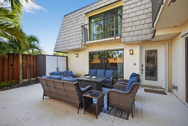 112 Ocean Cove Dr