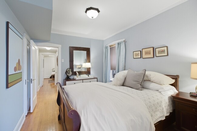 Photo - 1624 W Olive Ave Unit #  02