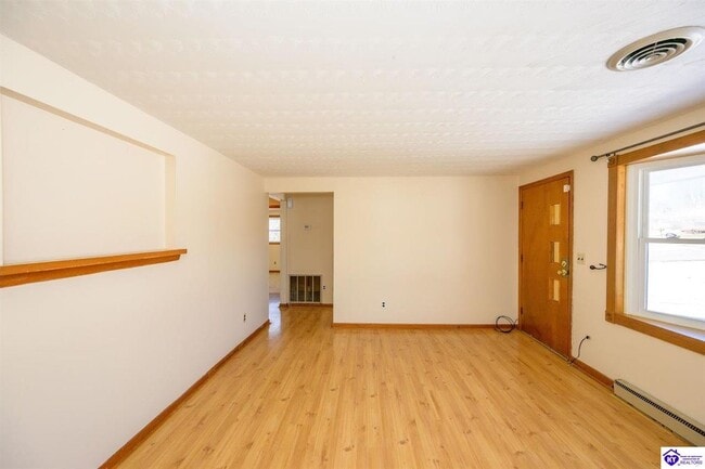 Photo - 1280 W Vine St
