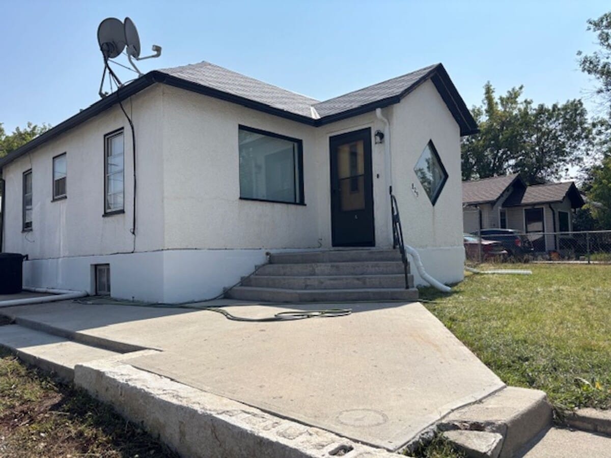 4 Bedroom Centrally Located House - 4 Bedroom Centrally Located House