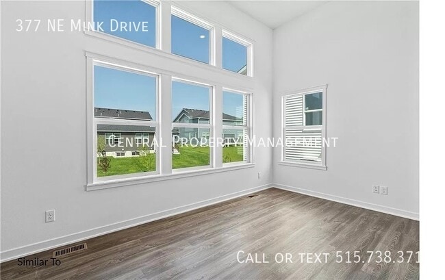 Photo - 377 NE Mink Dr